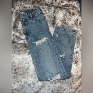 Abercrombie 90’s Straight Ultra High Rise Jeans